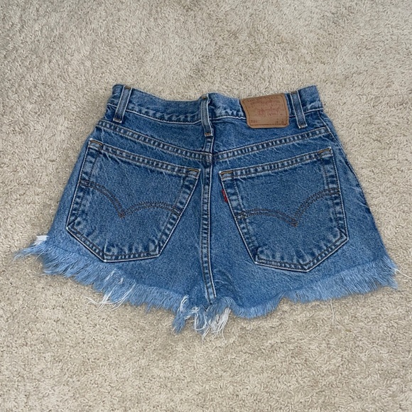 Levi 550 Jean Shorts - Picture 1 of 3